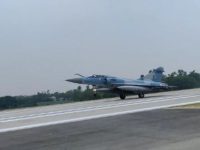 Emergency Exercise: IAF fighter jets touch down on Purvanchal Expressway