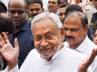 ‘Lok Sabha polls likely to be advanced’: Nitish Kumar backs Mamata