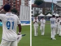 Jaydev Unadkat Gets Standing Ovation For His 6 Wickets In The County Championship – WATCH