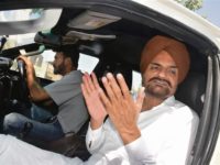 No justice, Sidhu Moosewala’s dad lists 9 posers to netas