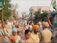 Sukhbir Badal faces farmers’ ire at Bathinda village