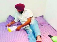 Dislodged from govt bungalow, Bittu spends night at party office